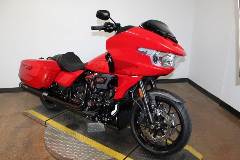 Harley-Davidson CVO Road Glide ST 2025 FLTRXSTSE 84612683 RALLY RED - Photo 2
