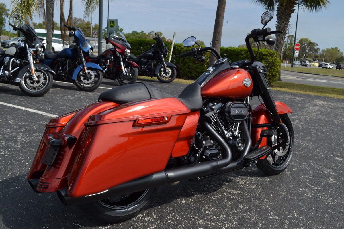 FLHRXS 2025 Road King Special - Photo 7
