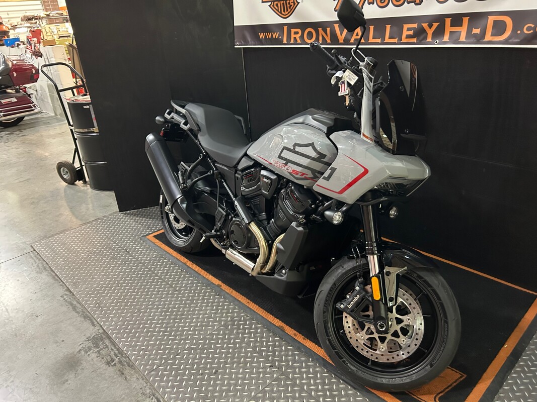 2025 H-D RA1250ST Pan America 1250cc ST - Photo 3