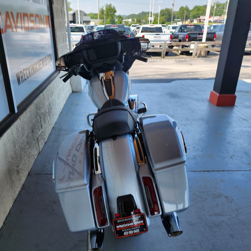 FLHX 2025 Street Glide - Photo 9