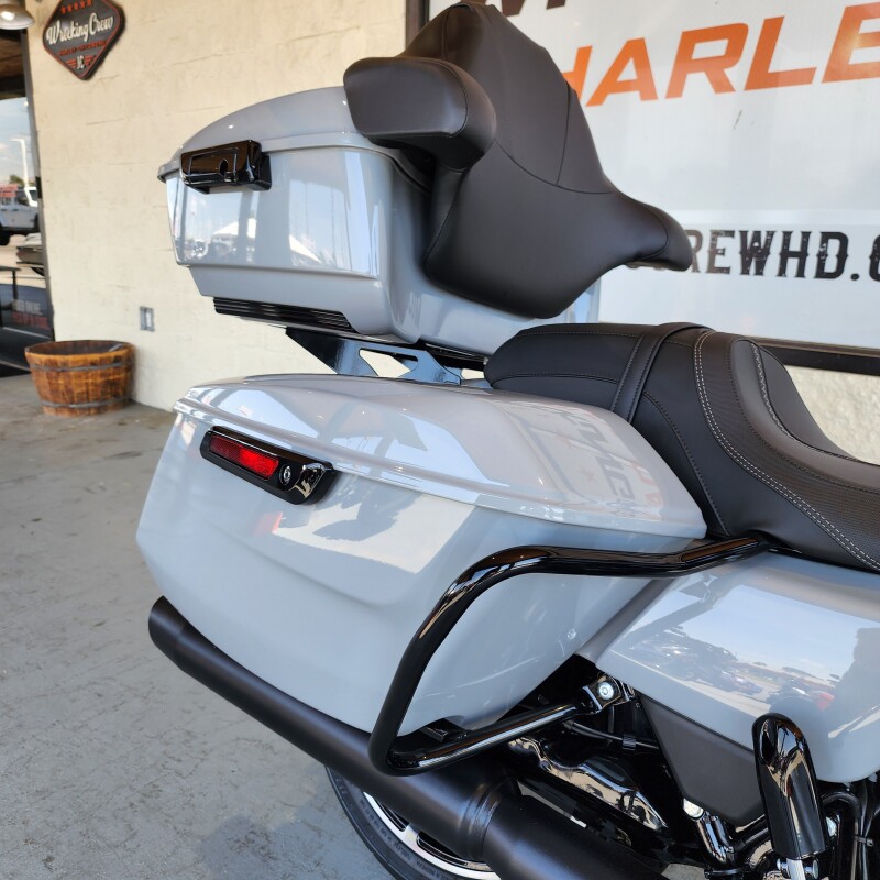 FLTRX 2025 Road Glide - Photo 9