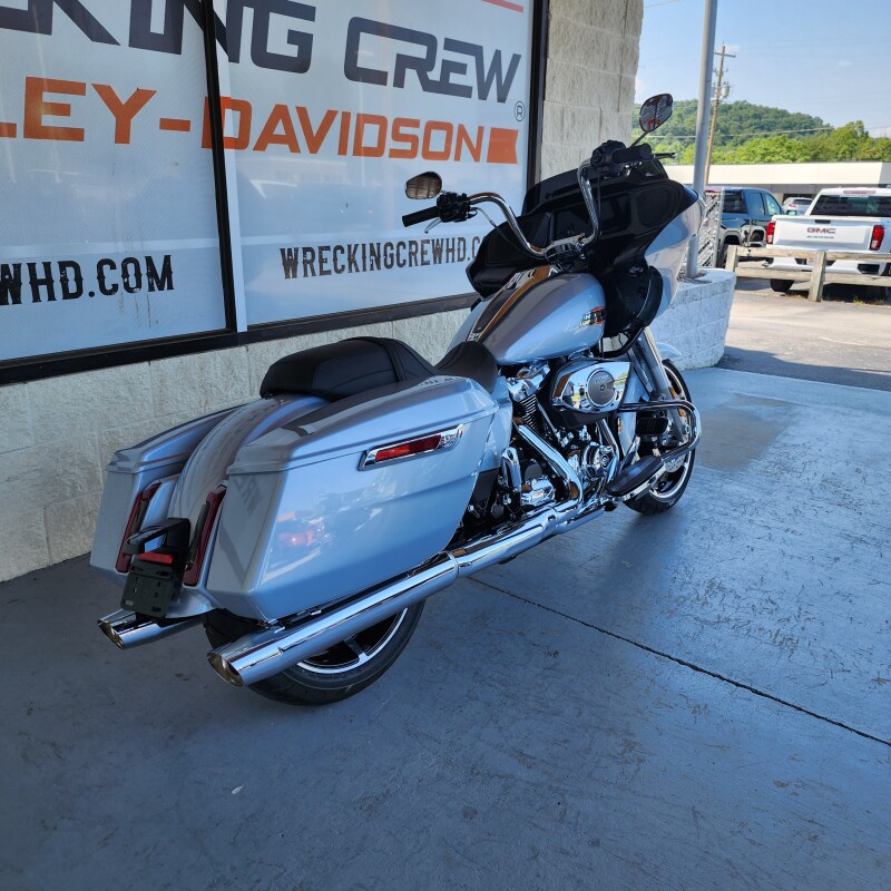 FLTRX 2025 Road Glide - Photo 8