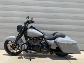 2025 Harley-Davidson<sup>®</sup> Road King® Special thumb 1