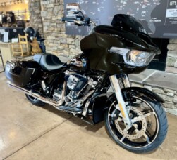 2025 FLTRX - Road Glide   thumb 3