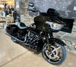 2025 FLTRX - Road Glide thumb 3