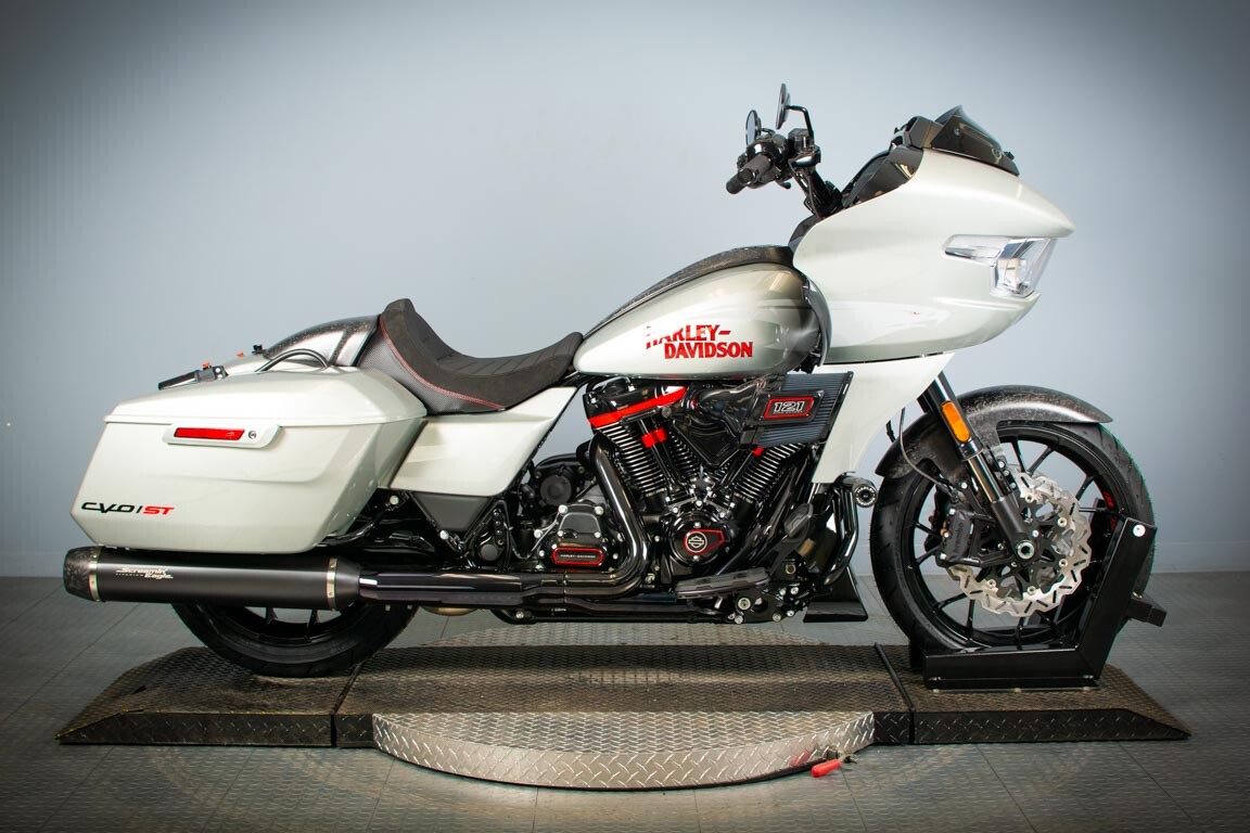 2025 Harley-Davidson CVO Road Glide ST FLTRXSTSE