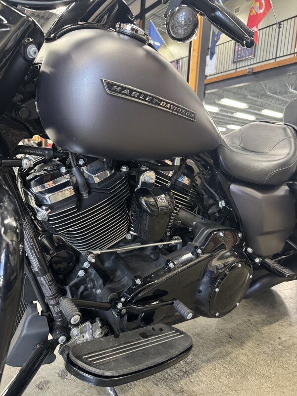 2017 Harley-Davidson Road King Special FLHRXS - Photo 10