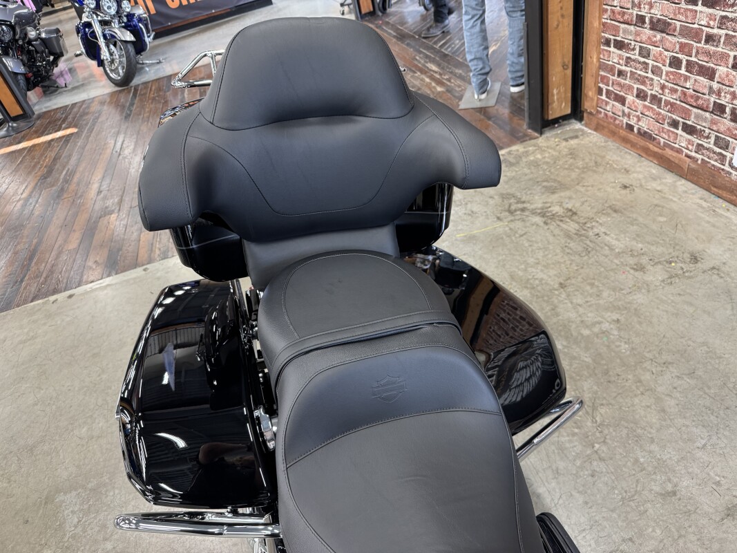 2025 Harley-Davidson Street Glide Ultra FLHXU - Photo 5