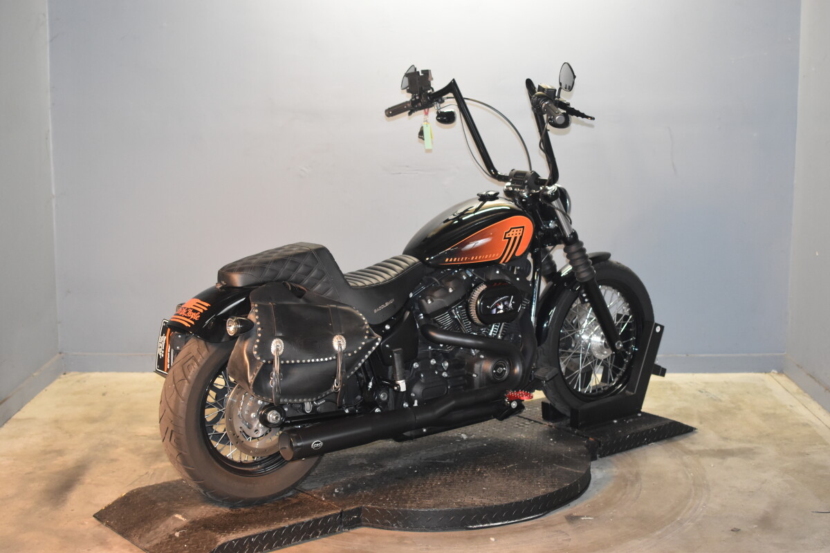 2021 Harley-Davidson Street Bob 114 FXBBS - Photo 10
