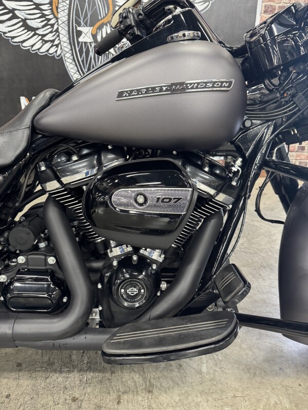 2017 Harley-Davidson Road King Special FLHRXS - Photo 2