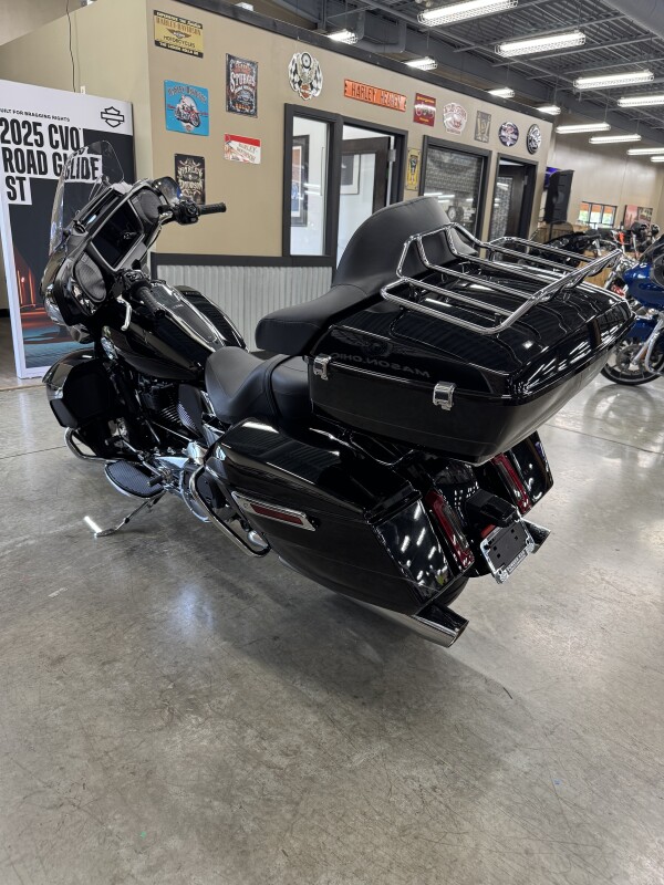 2025 Harley-Davidson Street Glide Ultra FLHXU - Photo 8
