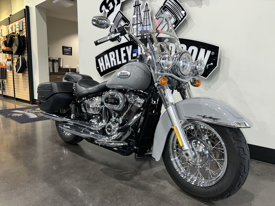 2024 Harley-Davidson Heritage Classic FLHCS - Photo 2