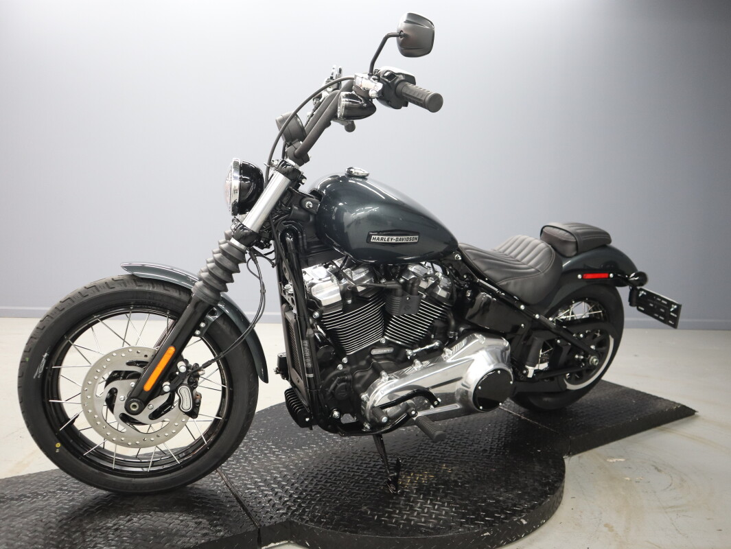 2025 Harley-Davidson Street Bob FXBB - Photo 4