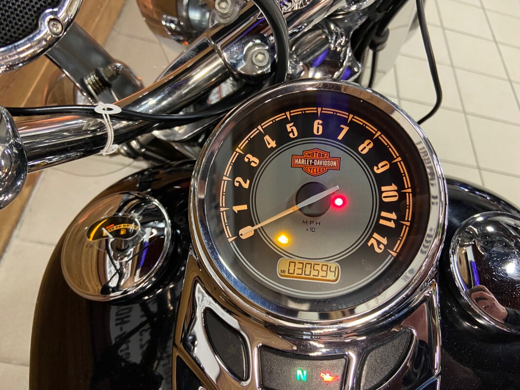 2013 Harley-Davidson Heritage Softail Classic Two-Tone Midnight Pearl/Brilliant Silver FLSTC - Photo 6