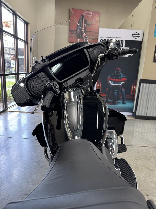 2025 Harley-Davidson Street Glide Ultra FLHXU - Photo 4