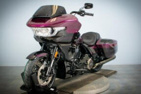 2025 Harley-Davidson® CVO™ Road Glide™ FLTRXSE thumb 0