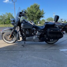 2014 Heritage Softail® (FLSTC103) thumb 1
