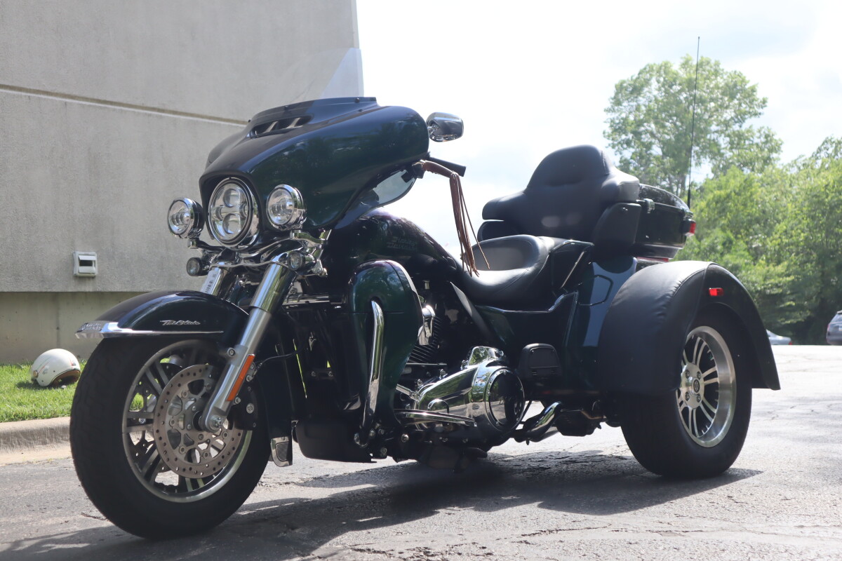 2021 Harley-Davidson Tri Glide Ultra FLHTCUTG - Photo 4