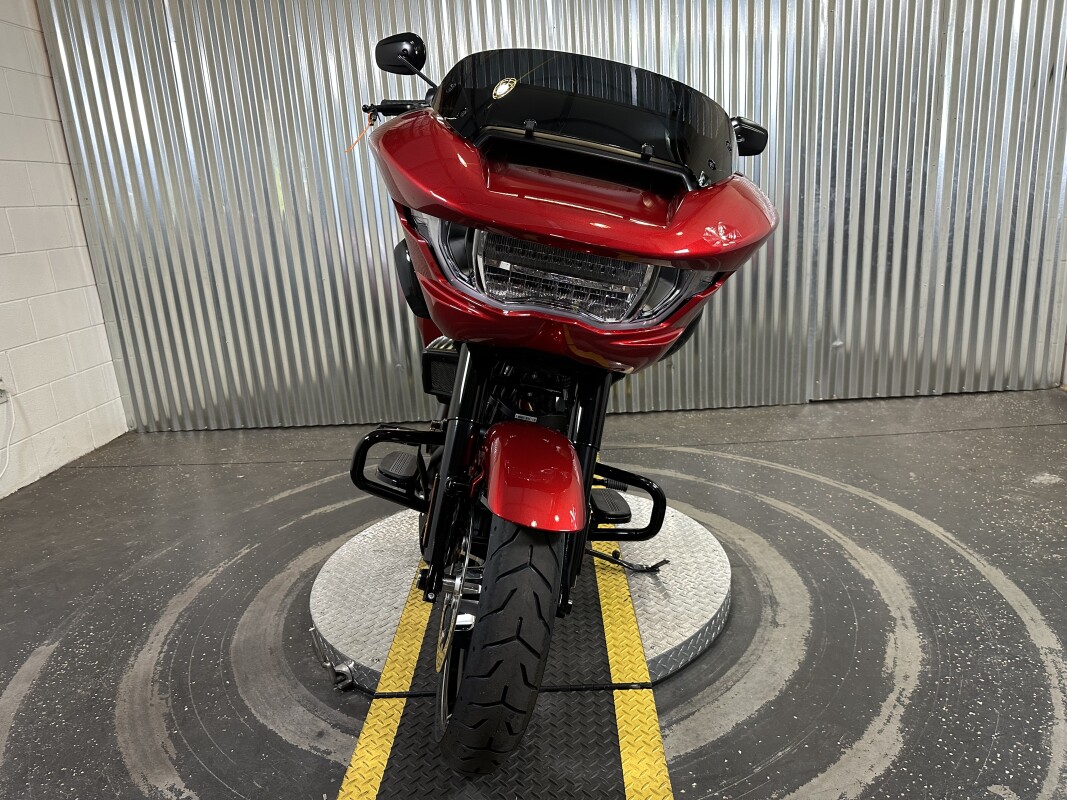 2025 Harley-Davidson Road Glide Brilliant Red - Black Finish - Photo 3