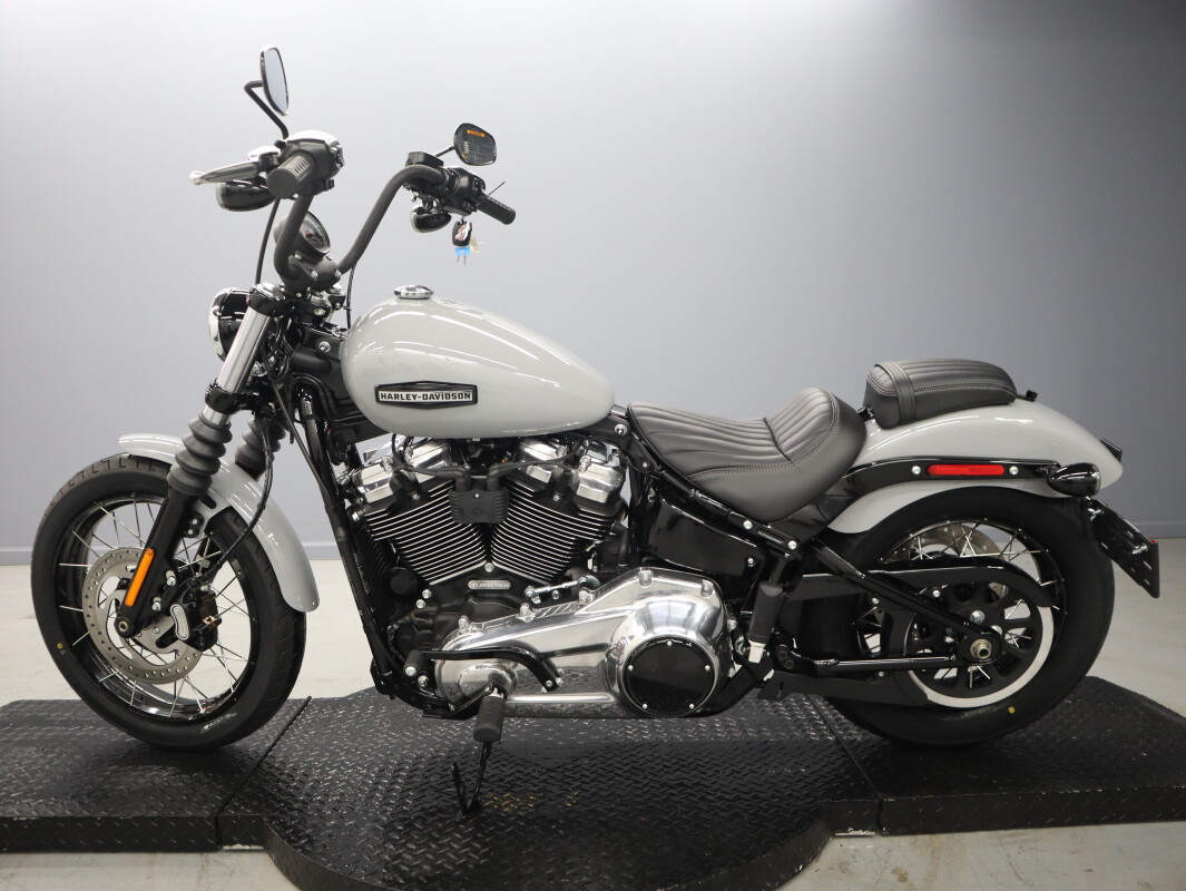 2025 Harley-Davidson Street Bob FXBB - Photo 5