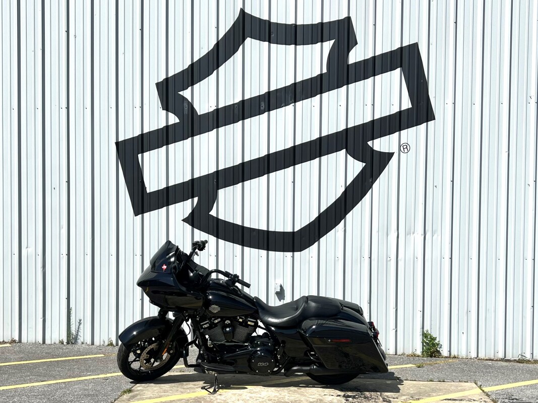 2022 Harley-Davidson Road Glide Special Vivid Black - Black Finish - Photo 3
