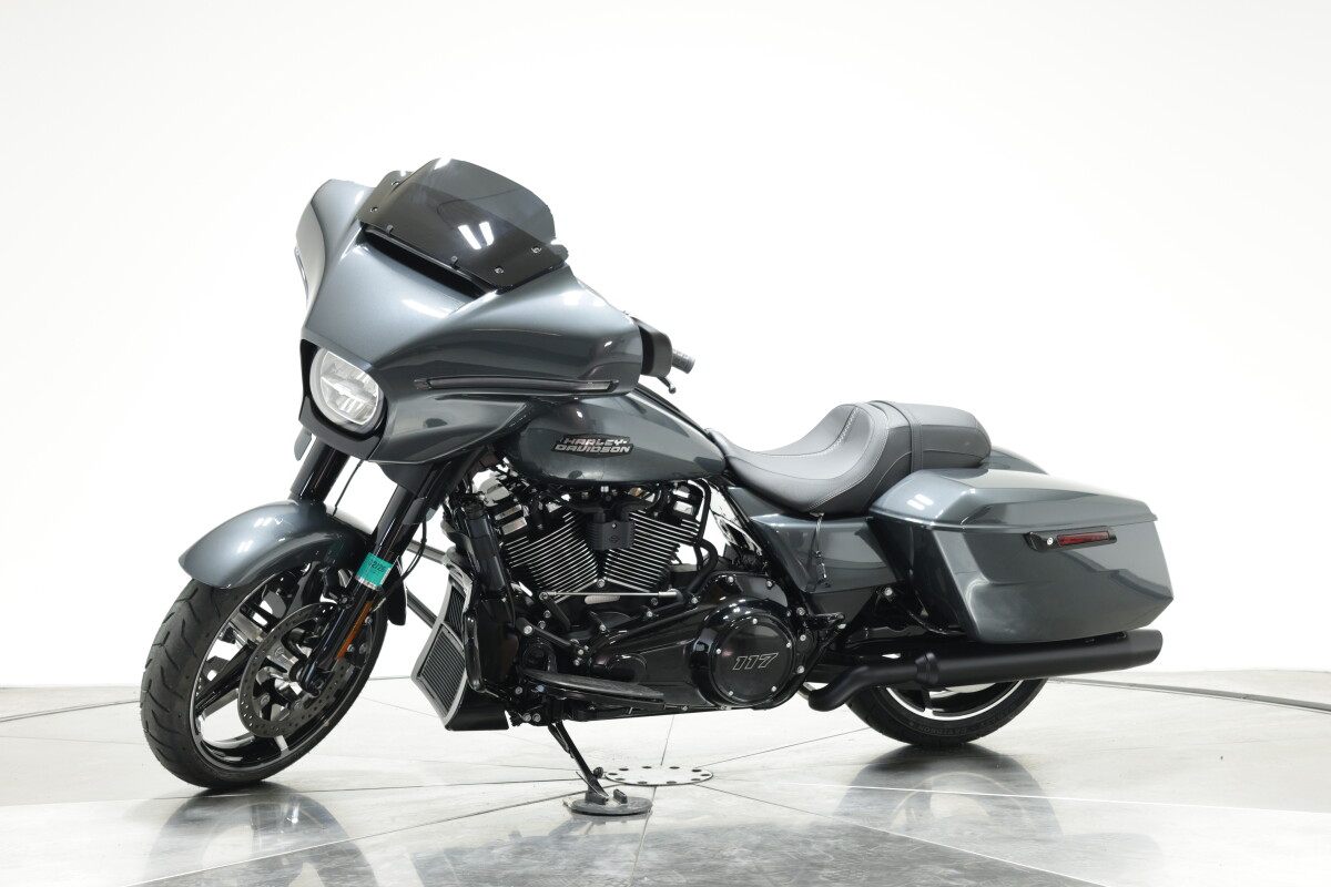 2025 Harley-Davidson FLHX Street Glide in Iron Horse Metallic - Photo 7