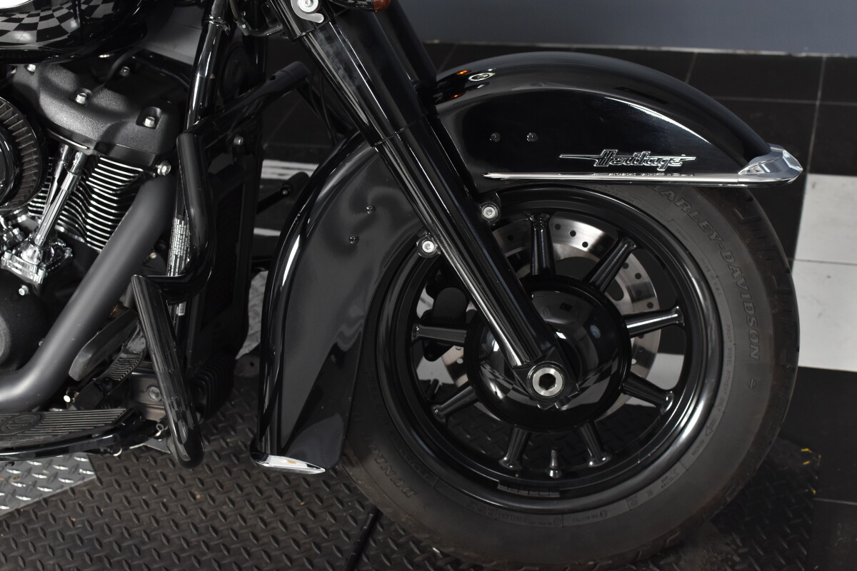 2022 Harley-Davidson® Heritage Classic 114 FLHCS, photo 9