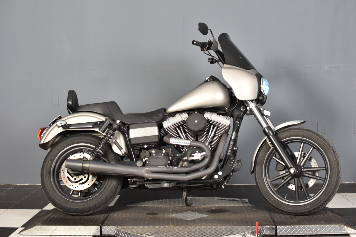 street bobオープンロード 7 1/2 黒　60cm New 2025 Harley-Davidson Street Bob® Motorcycle - Specs