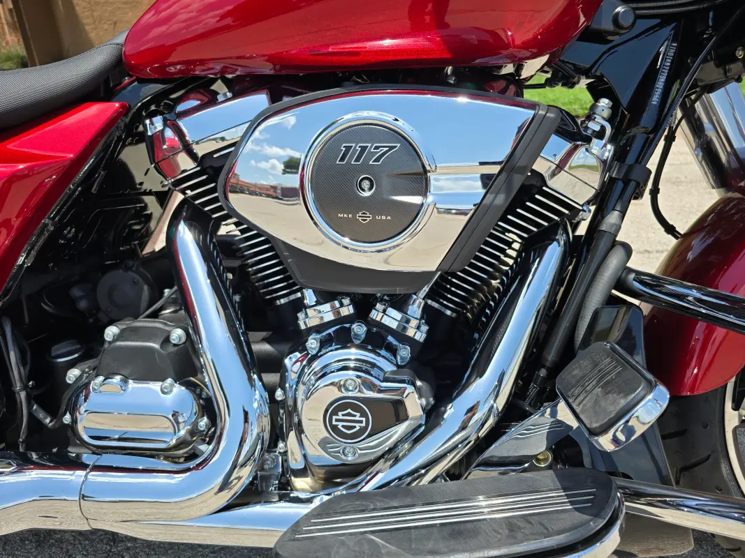 2025 Harley-Davidson Street Glide - Photo 8