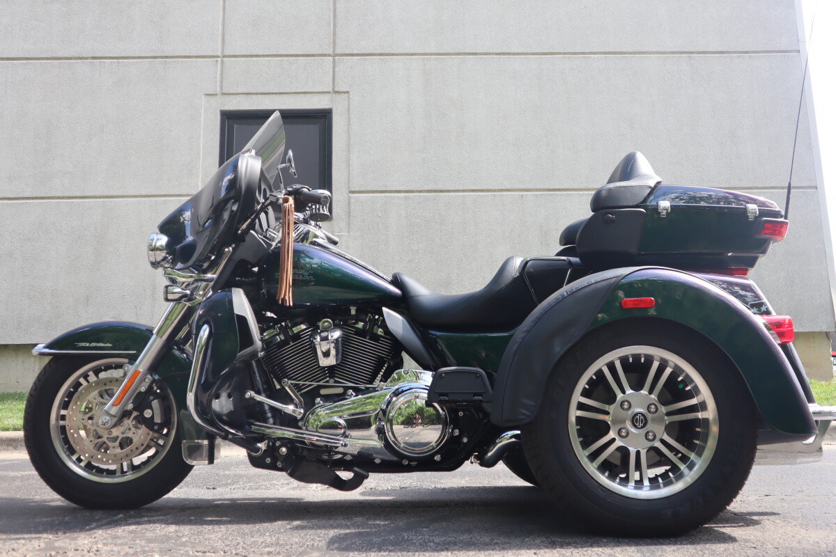 2021 Harley-Davidson Tri Glide Ultra FLHTCUTG - Photo 5