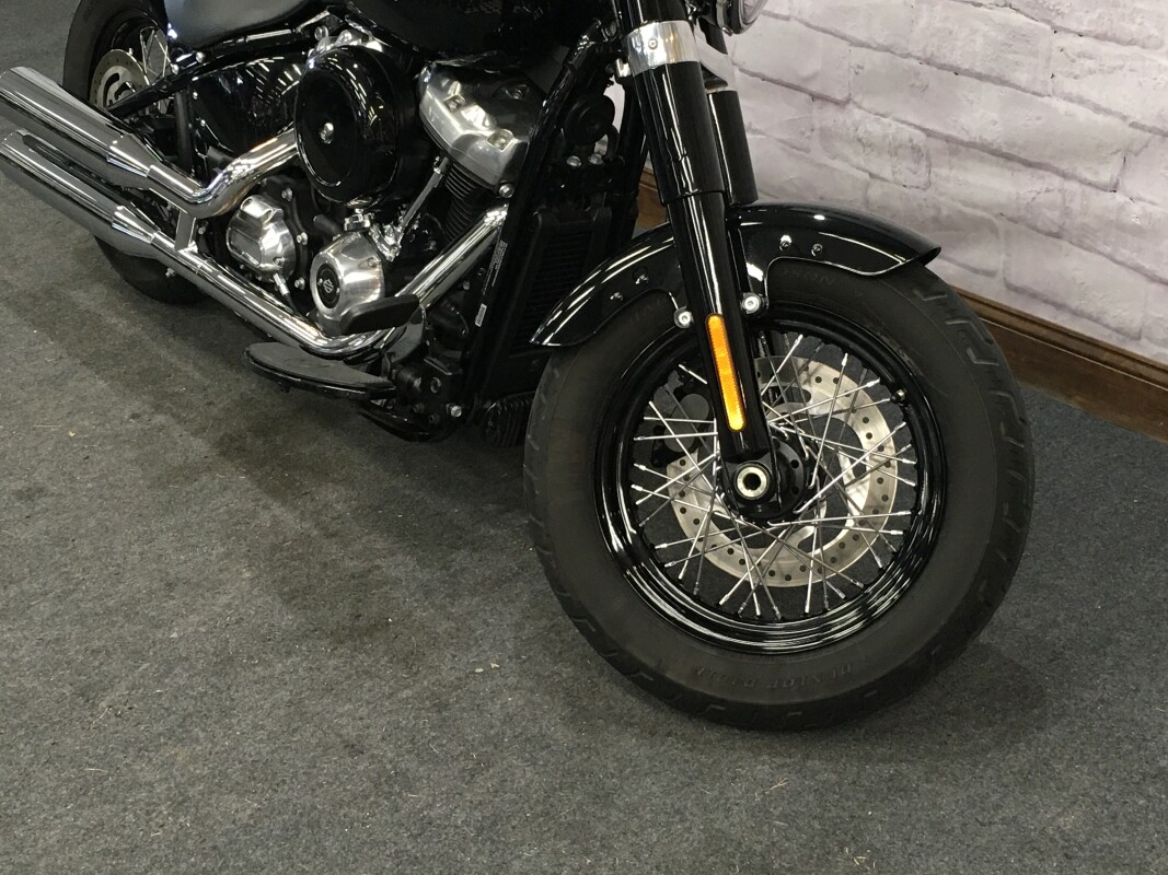 2020 Harley-Davidson Softail Slim Vivid Black FLSL - Photo 4