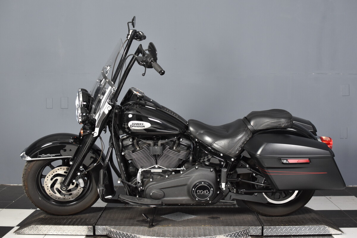 2022 Harley-Davidson® Heritage Classic 114 FLHCS, photo 5