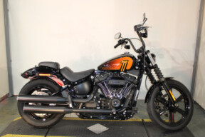 2023 Harley-Davidson Street Bob 114 Cruiser thumb 3