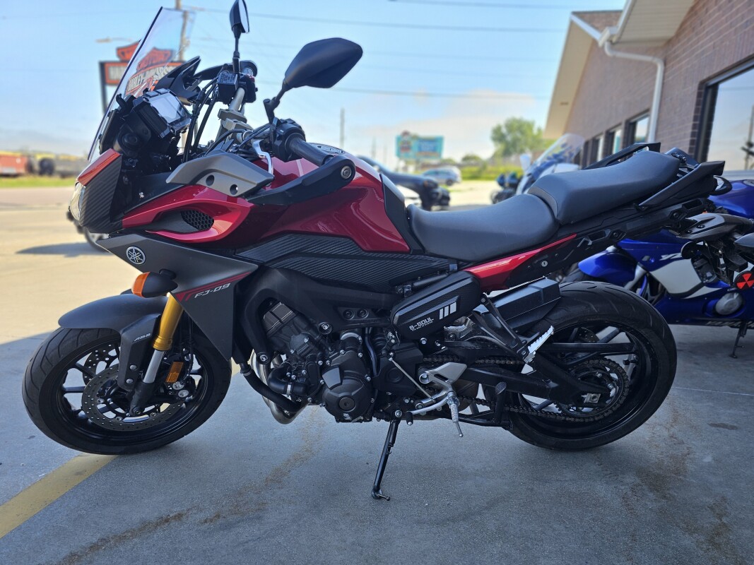 FJ09 2015 FJ-09 - Photo 5