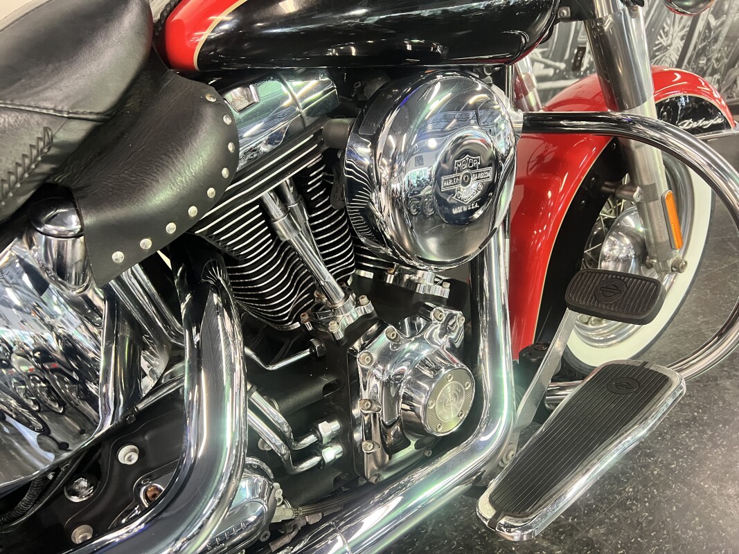 2010 Harley-Davidson Softail Deluxe Scarlet Red/Vivid Black FLSTN - Photo 10