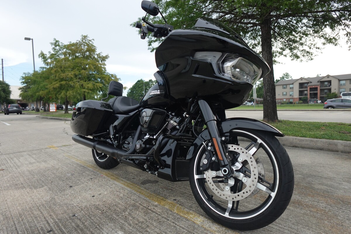 2025 Harley-Davidson Road Glide FLTRX - Photo 2