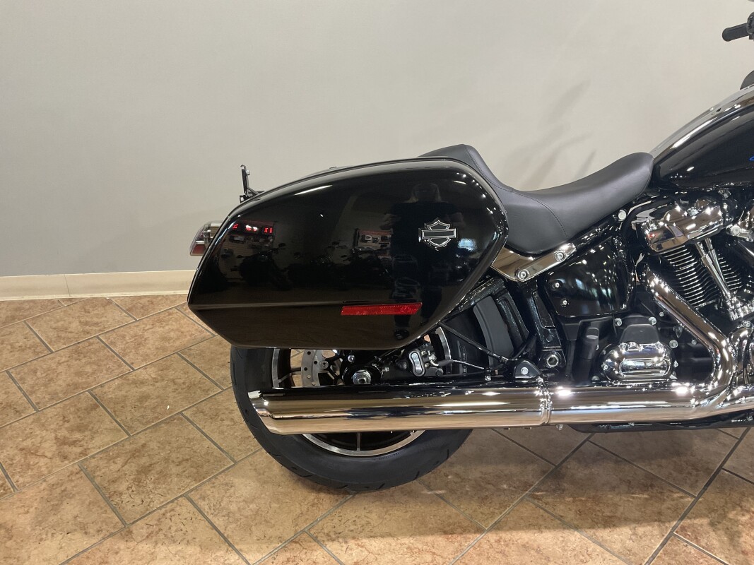 2025 Harley-Davidson Low Rider ST Vivid Black FXLRST - Photo 5