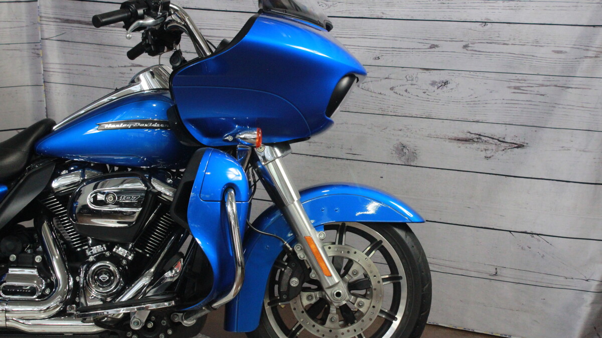 2018 Harley-Davidson Road Glide Ultra Electric Blue - Photo 10