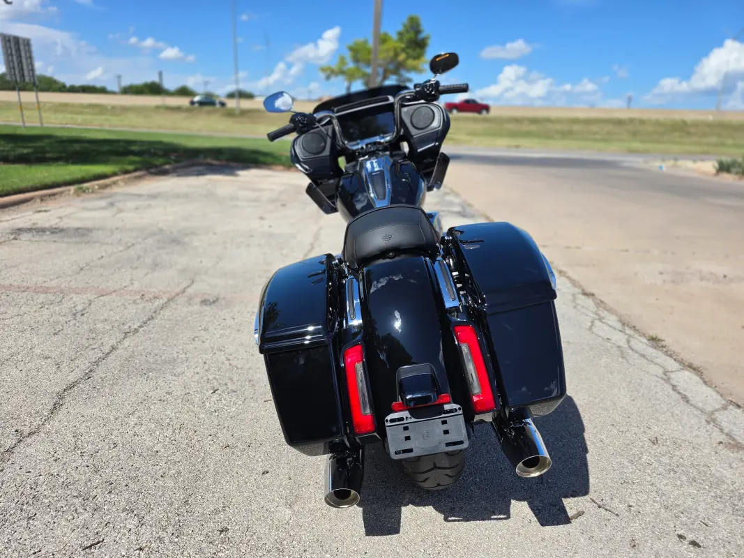 2025 Harley-Davidson Road Glide - Photo 6