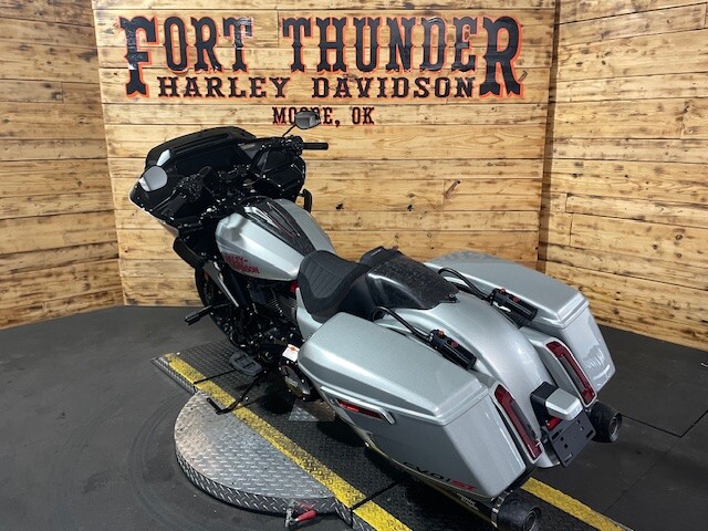 Harley-Davidson CVO Road Glide ST 2025 FLTRXSTSE MERCURY SILVER - Photo 10