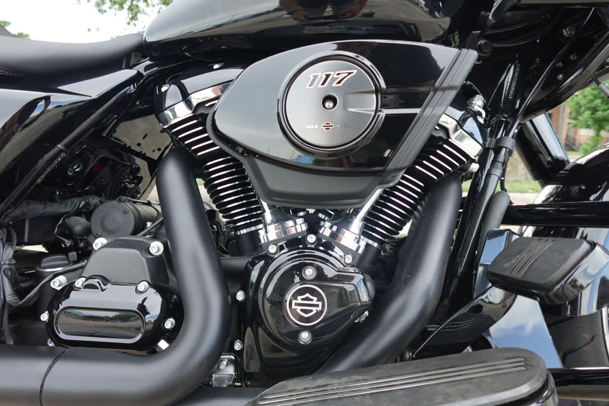 2025 Harley-Davidson Road Glide FLTRX - Photo 10