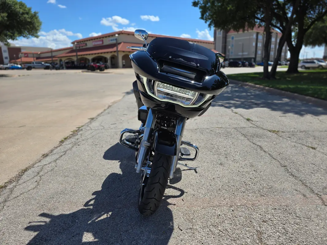 2025 Harley-Davidson Road Glide - Photo 3