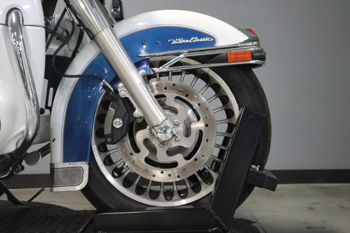 2010 Harley-Davidson Electra Glide Ultra Classic FLHTCU - Photo 10