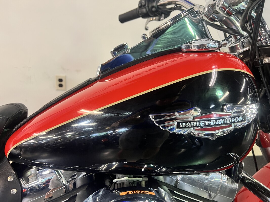 2010 Harley-Davidson Softail Deluxe Scarlet Red/Vivid Black FLSTN - Photo 2