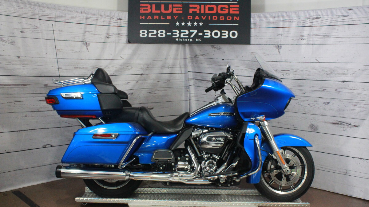 2018 Harley-Davidson Road Glide Ultra Electric Blue