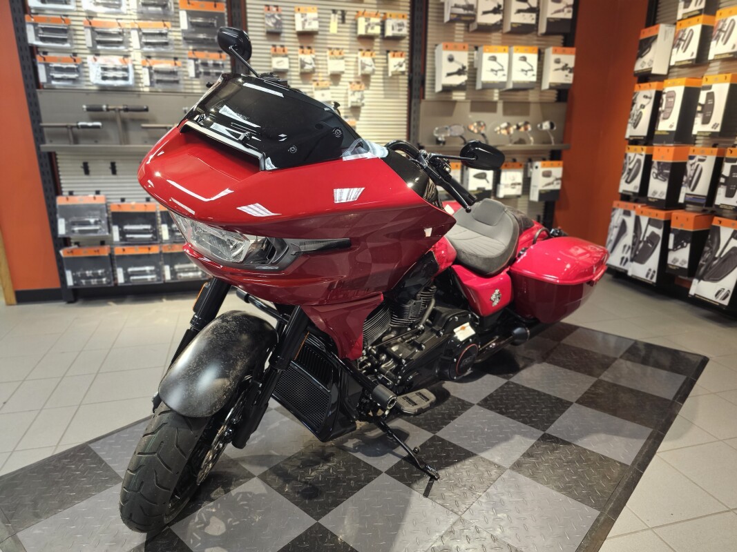 FLTRXSTSE 2025 CVO Road Glide ST - Photo 4