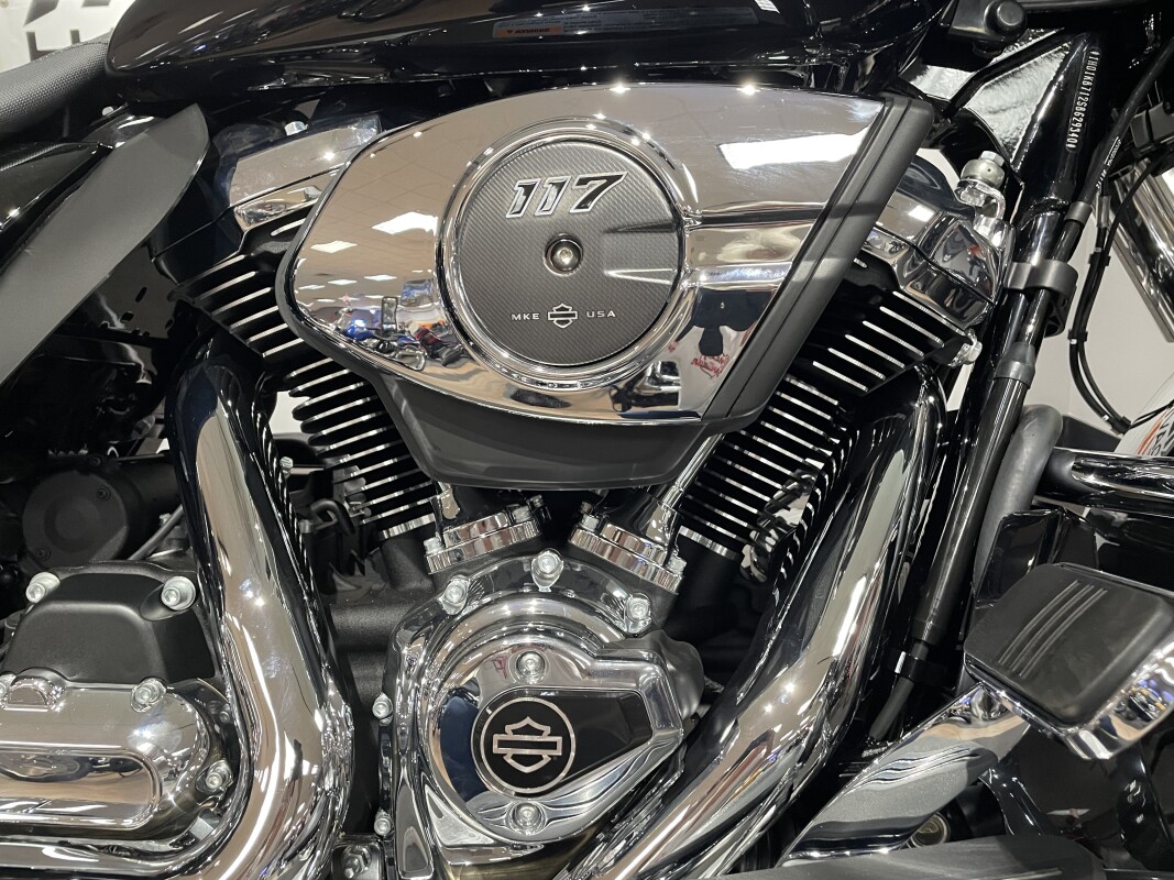 2025 Harley-Davidson Street Glide – FLHX - Photo 10
