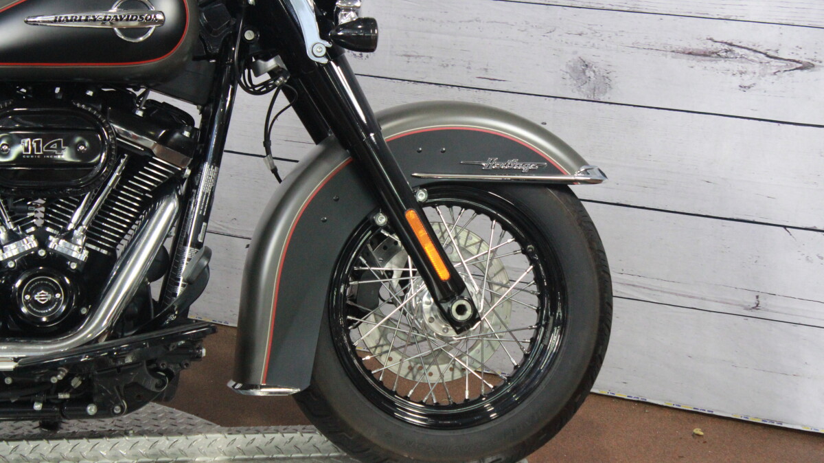2018 Harley-Davidson Heritage Classic 114 Industrial Gray Denim/Black Denim - Photo 10
