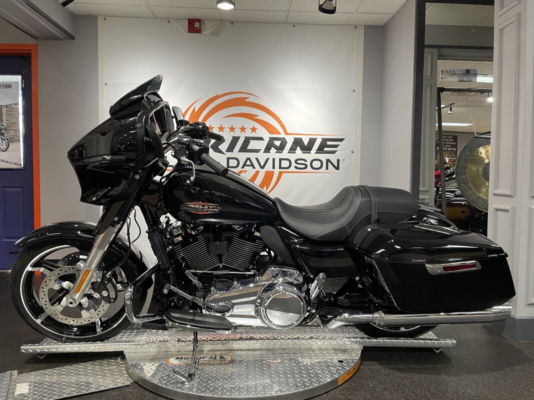 2025 Harley-Davidson Street Glide – FLHX - Photo 5