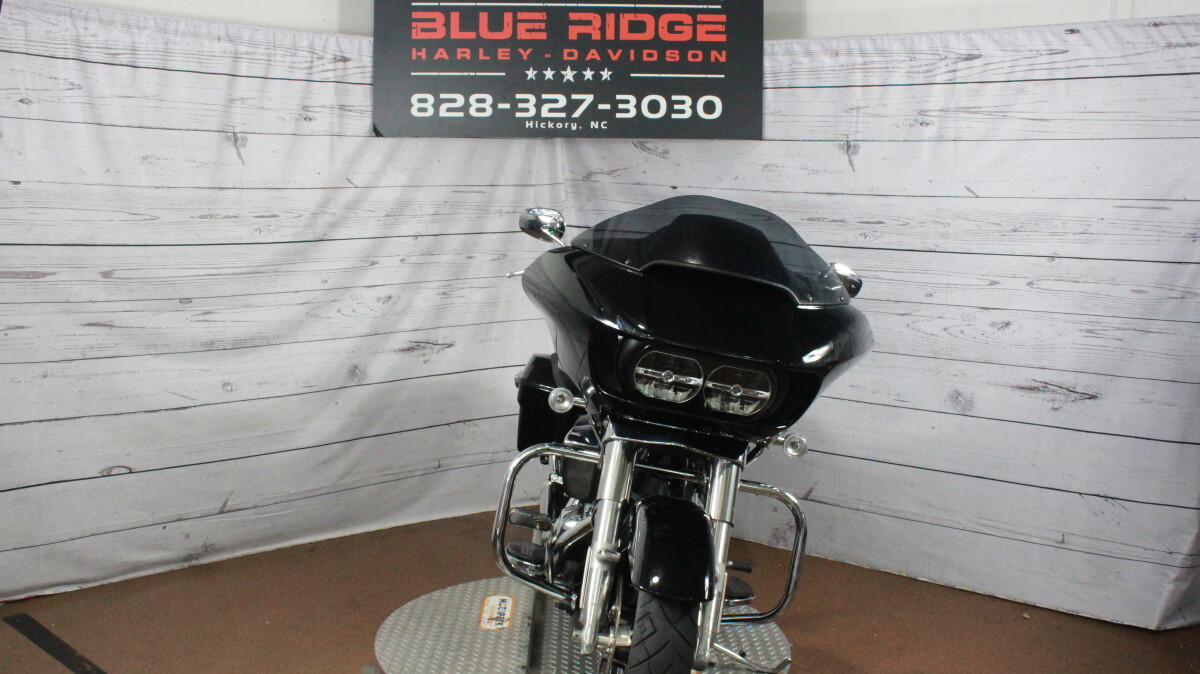 2021 Harley-Davidson Road Glide Vivid Black - Photo 3